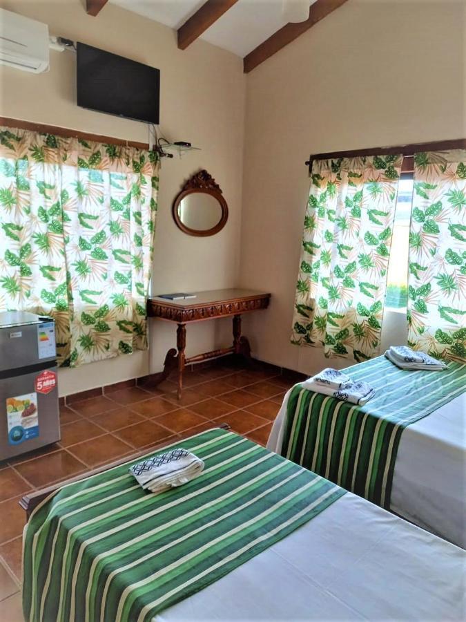 Lili'S Hostel Santa Cruz de La Sierra Eksteriør bilde