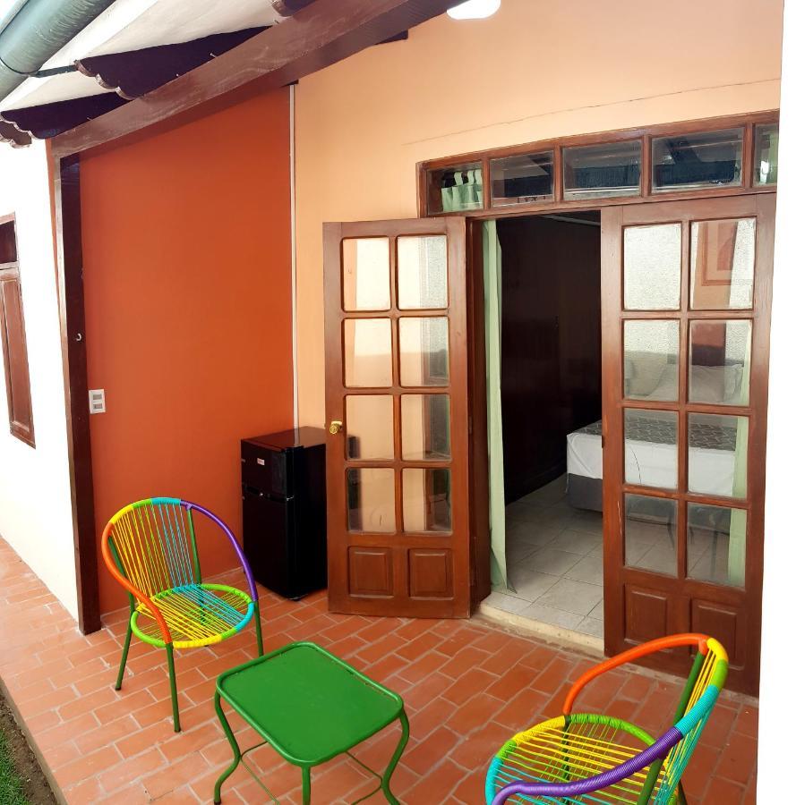 Lili'S Hostel Santa Cruz de La Sierra Eksteriør bilde
