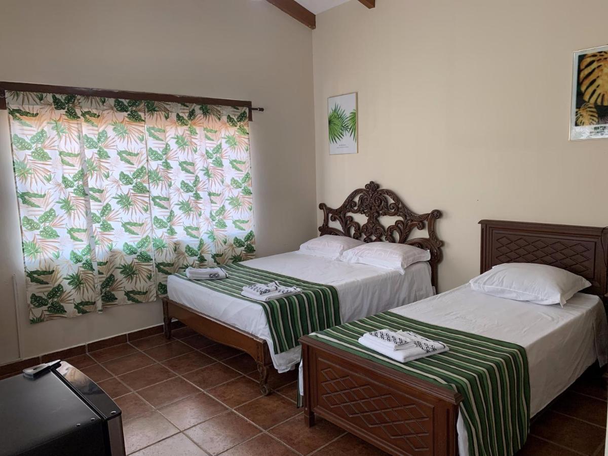 Lili'S Hostel Santa Cruz de La Sierra Eksteriør bilde